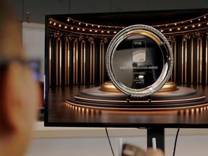 Berkat MSIGHT & tSurvey, Telkomsel Raih Penghargaan WCA 2025 di London