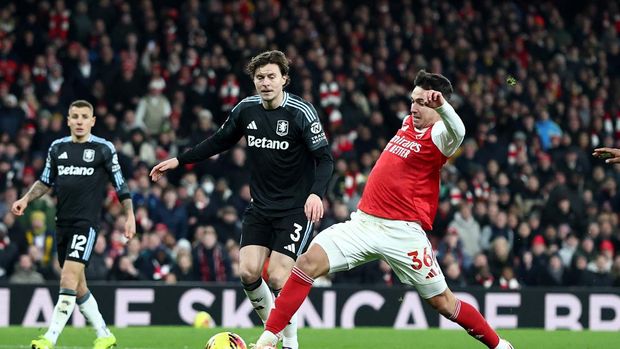 Soccer Football - Premier League - Arsenal v Aston Villa - Emirates Stadium, London, Britain - December 30, 2025 Arsenal's Martin Zubimendi scores their second goal REUTERS/David Klein EDITORIAL USE ONLY. NO USE WITH UNAUTHORIZED AUDIO, VIDEO, DATA, FIXTURE LISTS, CLUB/LEAGUE LOGOS OR 'LIVE' SERVICES. ONLINE IN-MATCH USE LIMITED TO 120 IMAGES, NO VIDEO EMULATION. NO USE IN BETTING, GAMES OR SINGLE CLUB/LEAGUE/PLAYER PUBLICATIONS. PLEASE CONTACT YOUR ACCOUNT REPRESENTATIVE FOR FURTHER DETAILS..