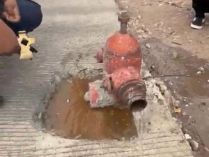 Hidran di Jalan Majapahit Semarang yang Kena Cor Akhirnya Dipindah