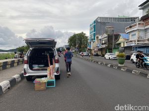 Pemotor Wanita Luka Kena Petasan di Jalan Mattirotasi Parepare