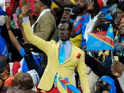 Aksi Unik Fans Kongo di Piala Afrika 2025: Jadi Patung Sepanjang Laga!