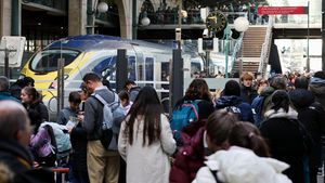 Masalah Listrik Ganggu Jalur Kereta Tersibuk Eropa