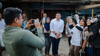 Bobby Mendadak Jadi Fotografer Letkol Teddy Bareng Ibu-ibu di Tapsel