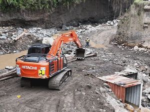 Kementerian PU & PTPP Lanjutkan Tanggap Darurat Ruas Bireuen-Takengon Aceh