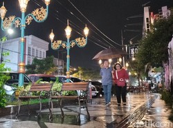 Jelang Pergantian Tahun, Kota Malang Diguyur Hujan