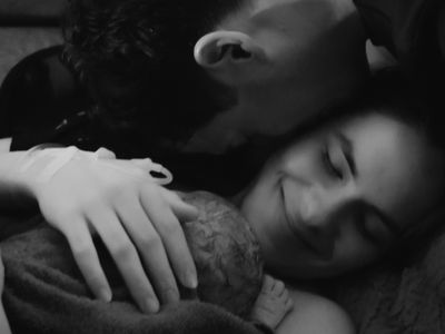 Foto Steffi Zamora Lahiran Ditemani Nino Fernandez, Wajah Anak Bikin Penasaran