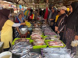 Biaya Bakar-bakar Ikan Saat Malam Pergantian Tahun di Jember Bengkak!