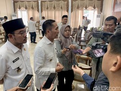 Ratu Dewa Tegaskan ASN Wajib Masuk 2 Januari Jika Tidak Kena Sanksi