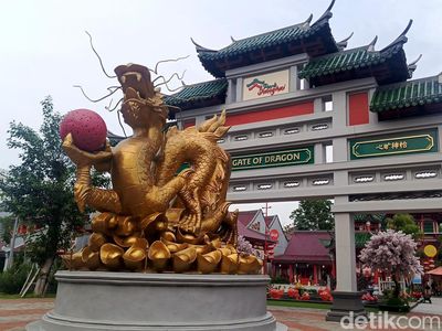 Park Shanghai Surabaya Wisata Alternatif Bernuansa Tiongkok