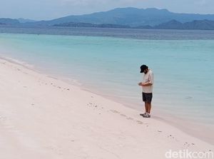 Haru di Pulau Padar, Nama Pelatih Valencia dan Anak Ditulis di Pasir