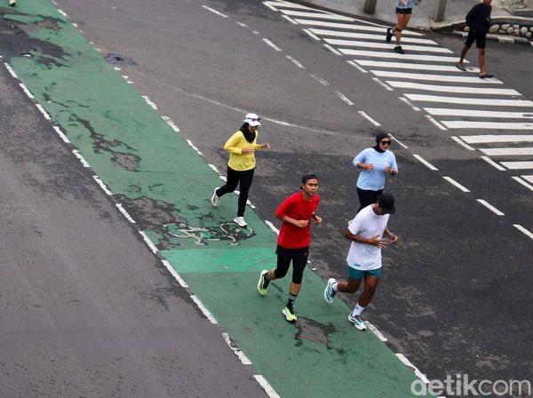 Pagi Pertama 2026, Jakarta Lepas dari Hiruk Pikuk