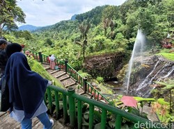 Jateng Diserbu 1,3 Juta Kendaraan, Wisatawan Diprediksi Tembus 6 Juta Saat Lebaran