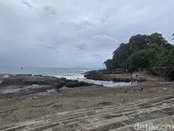 Hari Pertama 2026, Teluk Palabuhanratu Tak Lagi Jadi Lautan Manusia