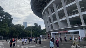 Suasana GBK di Awal Tahun 2026, Warga Ramai Berolahraga