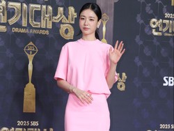 Gaun Ahn Eun Jin Tuai Komentar Nyinyir, Disebut Bak Pakai Kaos Oblong