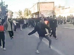 6 Orang Tewas Akibat Demo Ricuh di Iran, Trump Lontarkan Ancaman