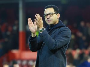 Liam Rosenior Tanggapi Dingin Isu Pengganti Maresca di Chelsea