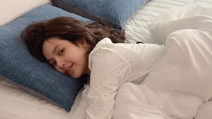 Cantiknya Lisa Blackpink Bangun Tidur, Pamer Wajah Polos Jelang Tahun Baru