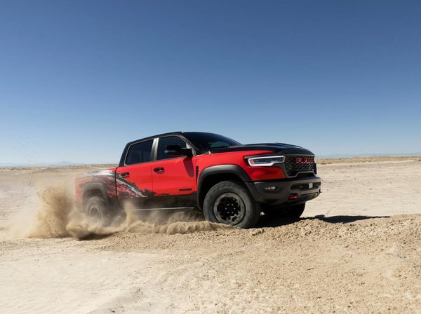 Potret Pikap Double Cabin Terbaru Stellantis yang Punya Tenaga Buas