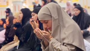 Tasya Farasya Memulai 2026, Lepaskan Beban Hidup di Raudah