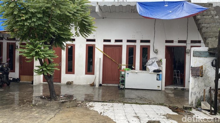 3 Orang Sekeluarga Tewas Diduga Keracunan di Rumah Jakut