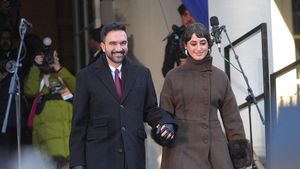 First Lady Muslim New York Tampil Memukau, Pakai Coat dari Desainer Palestina