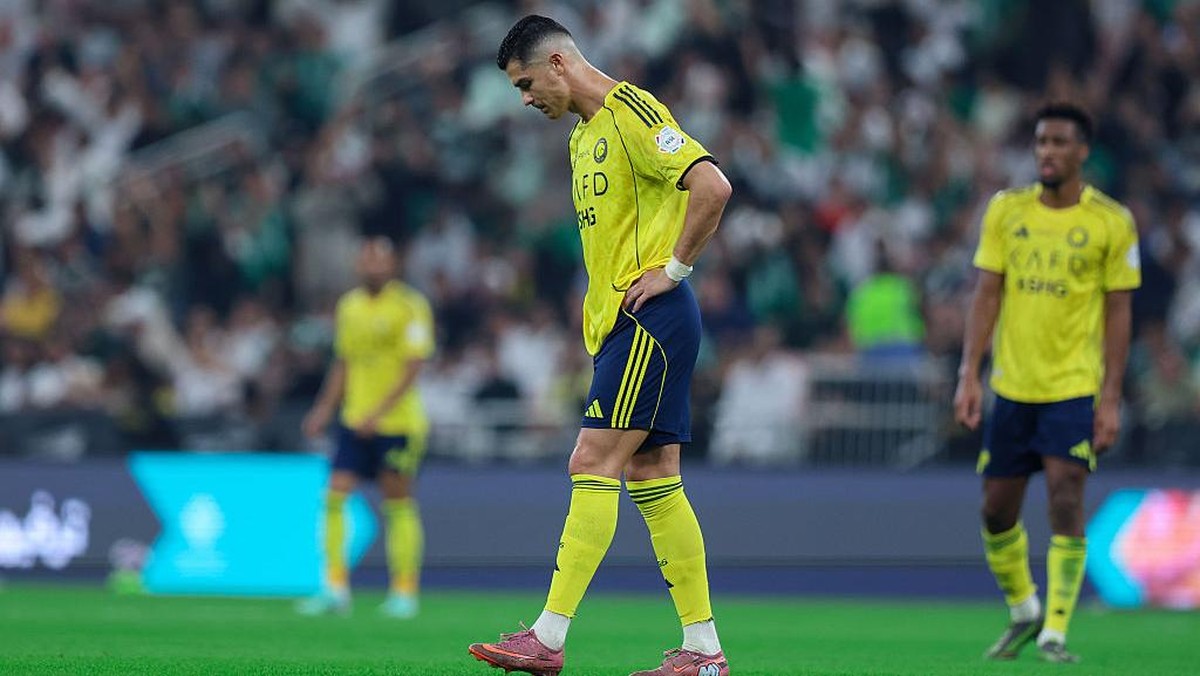 Cristiano Ronaldo absen di laga Al Riyadh vs Al Nassr. (Foto: Getty Images/Yasser Bakhsh)