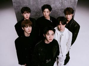 Video: EXO Rilis Foto Teaser Grup, Baju Putih LAY Munculkan Tanda Tanya