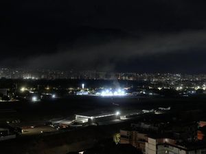 Aliran Listrik di Ibu Kota Venezuela Padam Menyusul Rentetan Ledakan