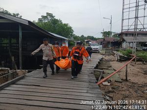 Mayat Pria Terdampar di Perairan Meranti Riau, Diduga Terbawa Arus