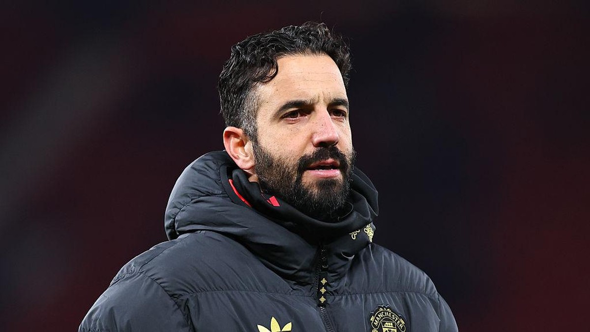 Manchester United harus membayar hampir 16 juta paun sebagai kompensasi Ruben Amorim. (Getty Images/Robbie Jay Barratt - AMA)