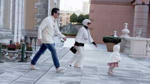 Gemas... Baby R Lari-lari, Syahrini dan Reino Barack Kejar Terus