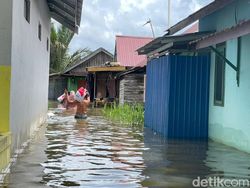 Trauma Banjir Besar Kalsel 2021, Warga Pilih Mengungsi Saat Air Sudah Sepaha