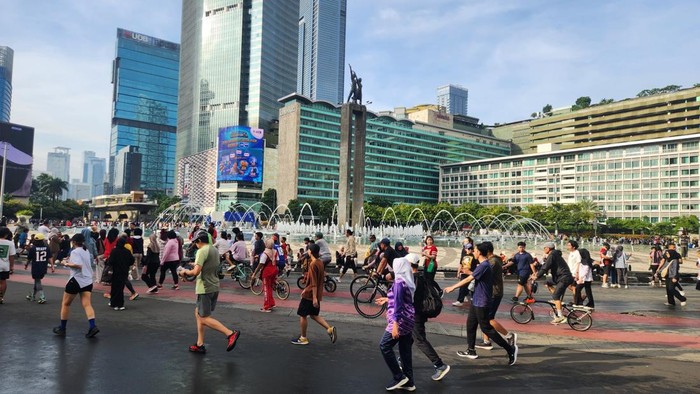 Warga Antusias CFD Awal 2026 di HI: Bakar Lemak Tahun Baru