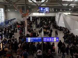 Ada Gangguan Radio, Penerbangan di Yunani Terhenti Semua