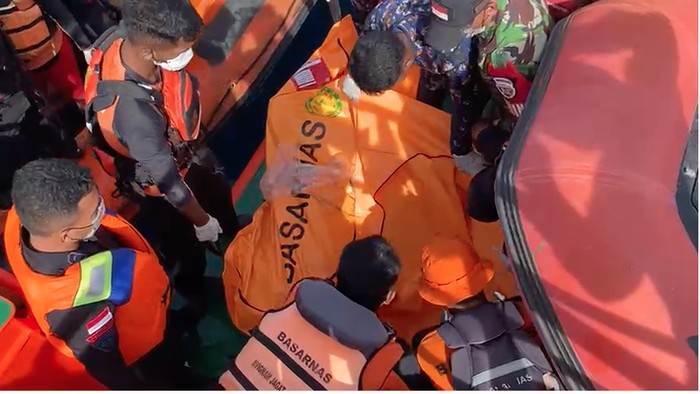 Jasad Pelatih Valencia Ditemukan di Komodo, Keluarga Identifikasi dari Celana Merah