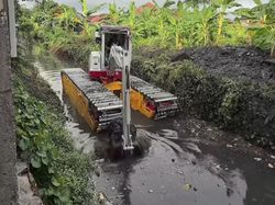 Antisipasi Banjir, Bupati Badung Cek Normalisasi Tukad Pungut Jimbaran