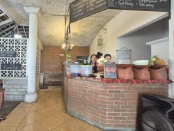 Tak Cuma di Tanjung Benoa, Rujak Batu-batu Kini Bisa Dinikmati di Ubud