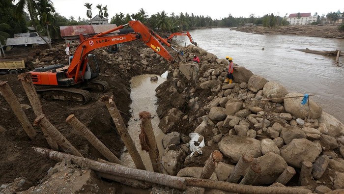 Sungai Meureudu Dinas Normalisasi untuk Mencegah Luapan Susulan Setelah Banjir Bandang