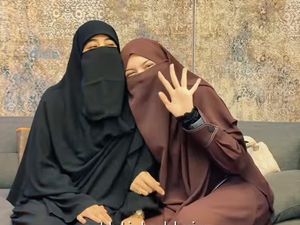 Senyum Mawa di Samping Umi Pipik, Curhat Hubungan Pelik dengan Insanul dan Inara