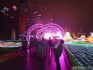 Merasakan Wisata Malam yang Bertabur Cahaya di Jatinangor Sumedang
