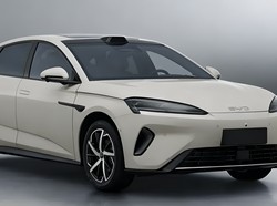 BYD Seal 07 Siap Meluncur, Sekali Cas Bisa Digas 705 Km