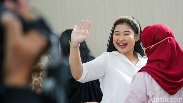 Ditulis Dari Balik Jeruji, Laras Faizati Sampaikan Pleidoi di Sidang Lanjutan