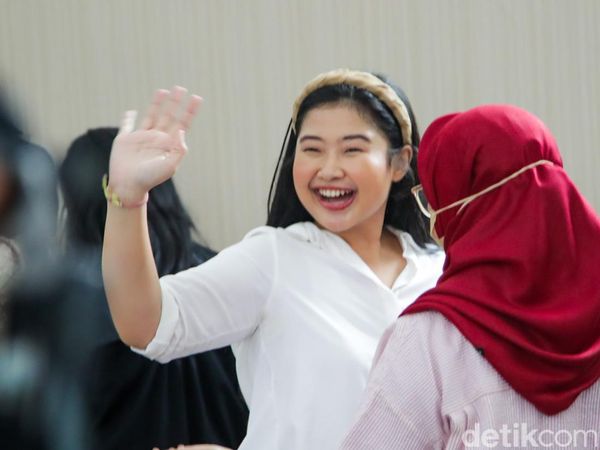 Ditulis Dari Balik Jeruji, Laras Faizati Sampaikan Pleidoi di Sidang Lanjutan