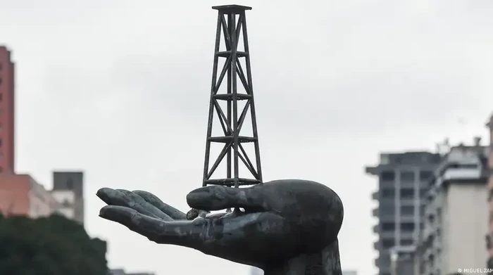 Pertempuran AS di Caracas: Apa yang Terjadi dan Bagaimana Ini Berdampak pada Minyak Venezuela