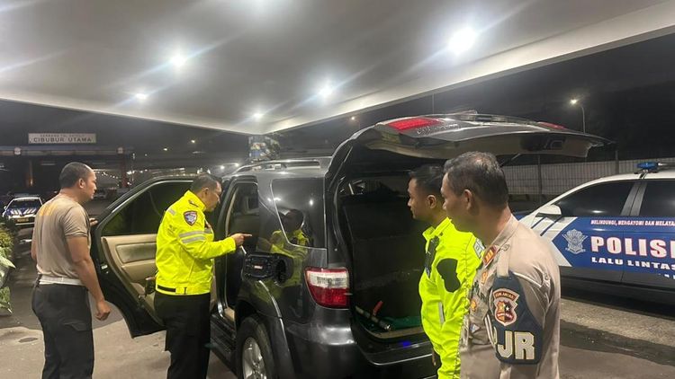 Fortuner Tangki Siluman Angkut Solar Subsidi di Tol Jagorawi, Sopir Ditangkap