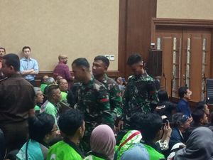 Ada Tentara Saat Sidang Nadiem Makarim, Hakim: Ini TNI dari Mana?