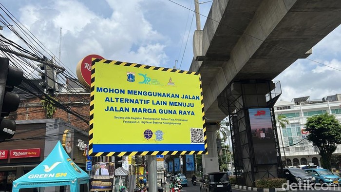 Jl Haji Nawi Jaksel Diberlakukan Satu Arah Karena Proyek Sistem Tata Air