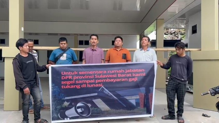 Upah Tukang Belum Dibayar, Proyek Rujab Disegel