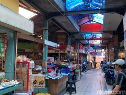 Pasar Cihapit, Titik Temu Kenangan Lama dan Selera Baru di Bandung